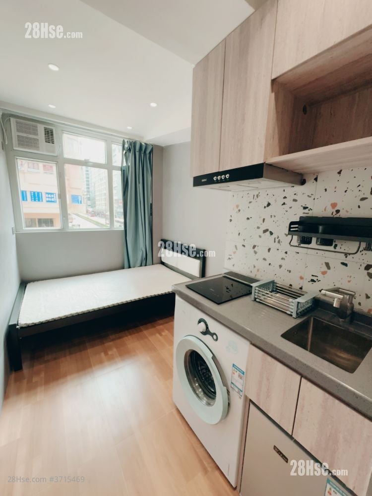 New Lucky House Rental Studio , 1 Bathroom 120 ft²