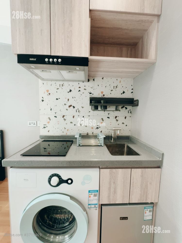 New Lucky House Rental Studio , 1 Bathroom 120 ft²