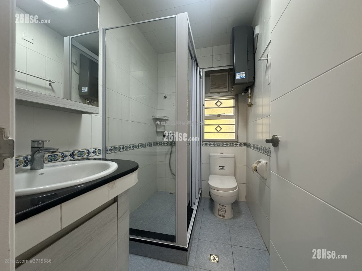 村屋 租盤 2 房 , 2 浴室