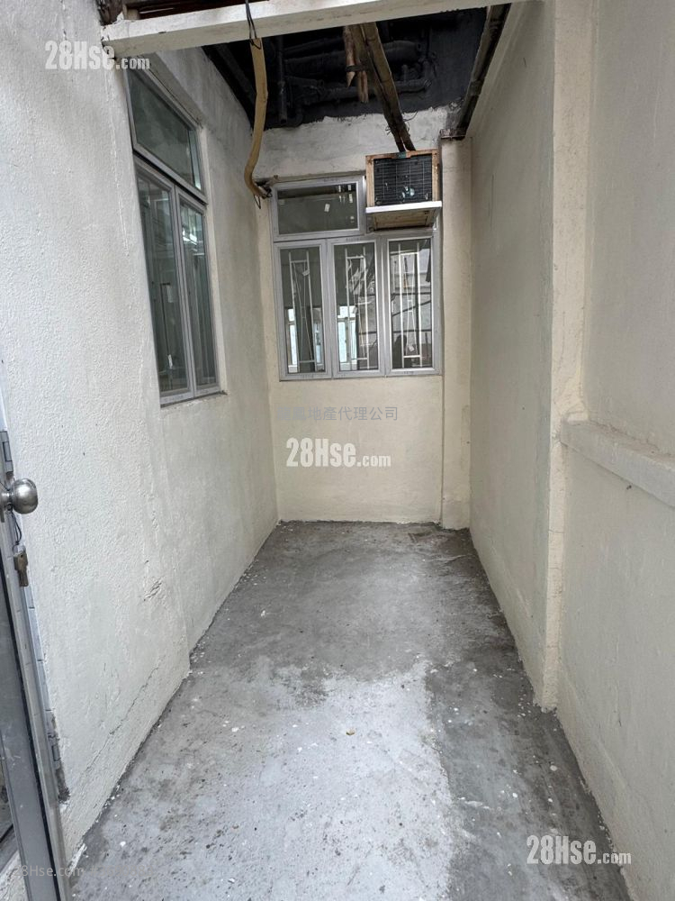 唐樓 租盤 2 房 , 1 浴室 515 平方呎