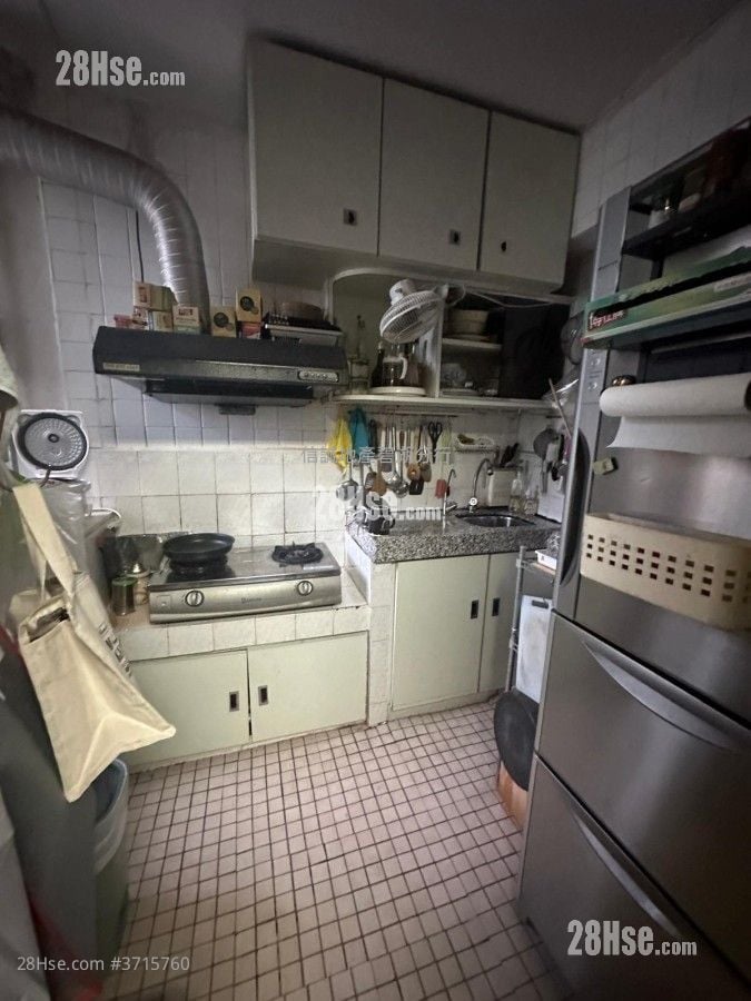 Wah Ming Est Sell 2 Bedrooms , 1 Bathroom 443 ft²