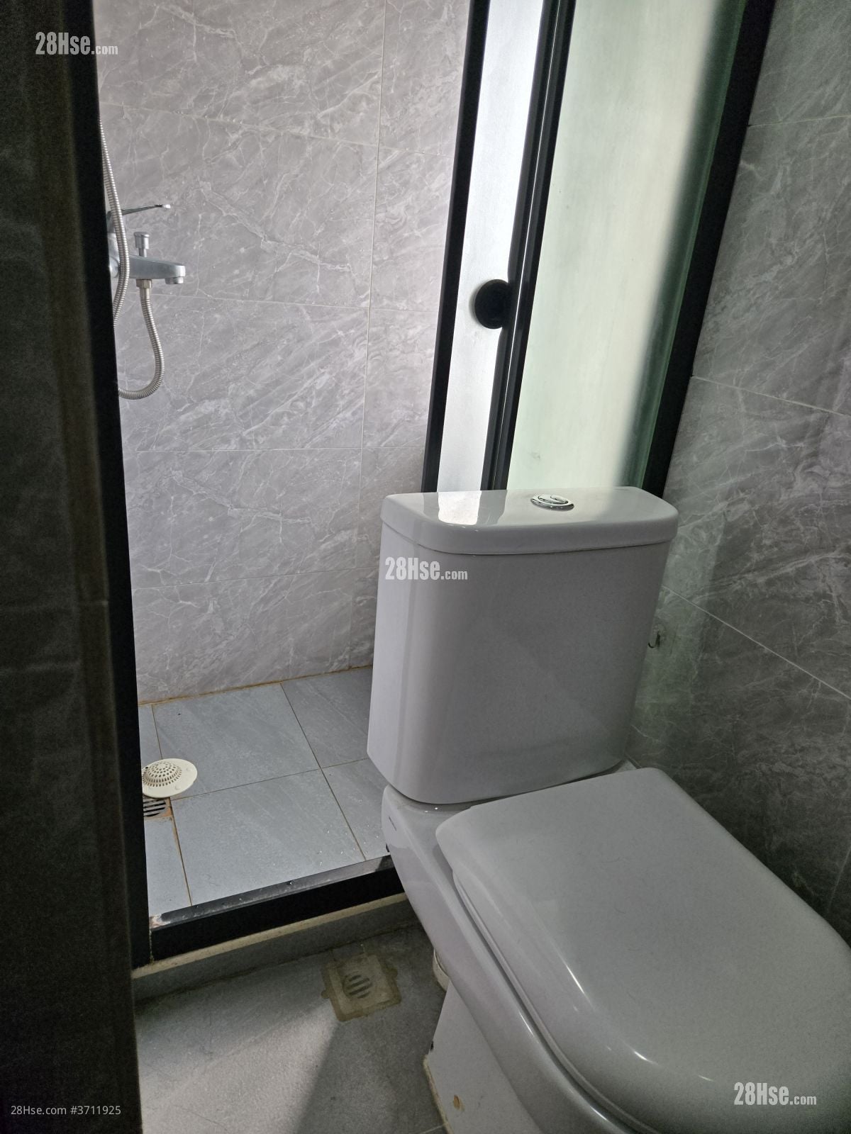 深水埗黄竹街二号 租盘 2 房 , 1 浴室 200 平方尺