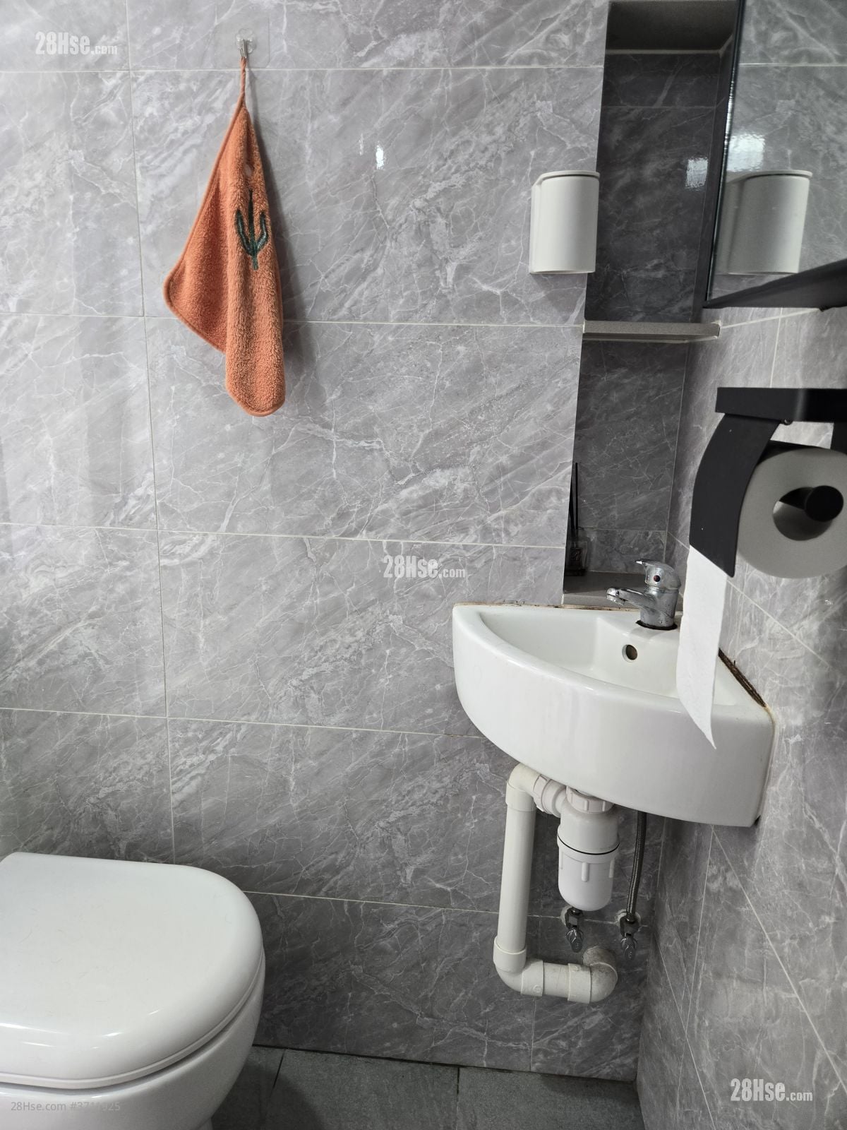 深水埗黄竹街二号 租盘 2 房 , 1 浴室 200 平方尺