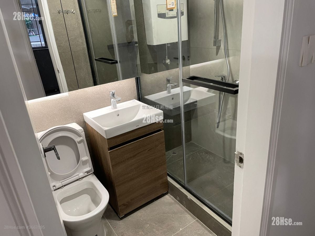 Full Wealth Gardens Sell 2 Bedrooms , 1 Bathroom 447 ft²