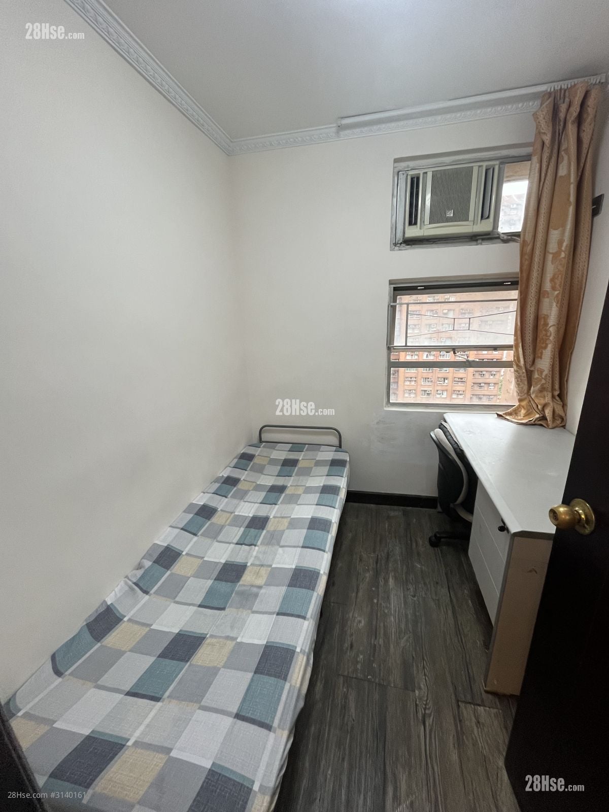 Siu Hong Court Rental 80 ft²