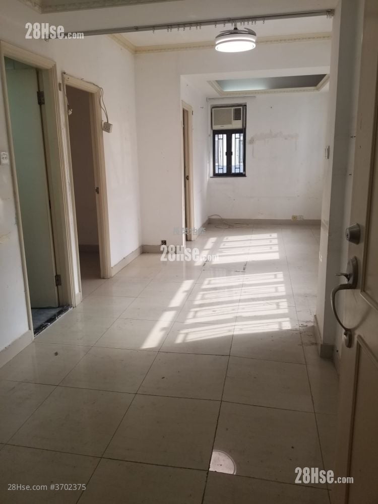 永发大楼 售盘 443 平方尺