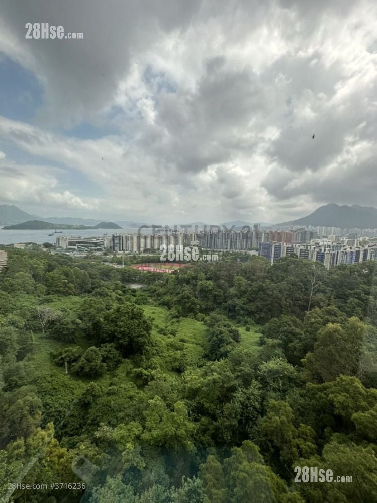 Deerhill Bay Sell 3 Bedrooms , 2 Bathrooms 1,105 ft²