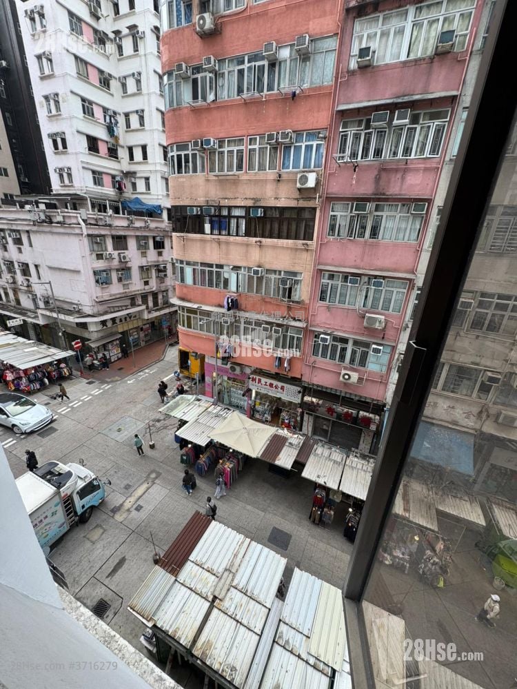 Civic Commercial Building Rental 146 ft²