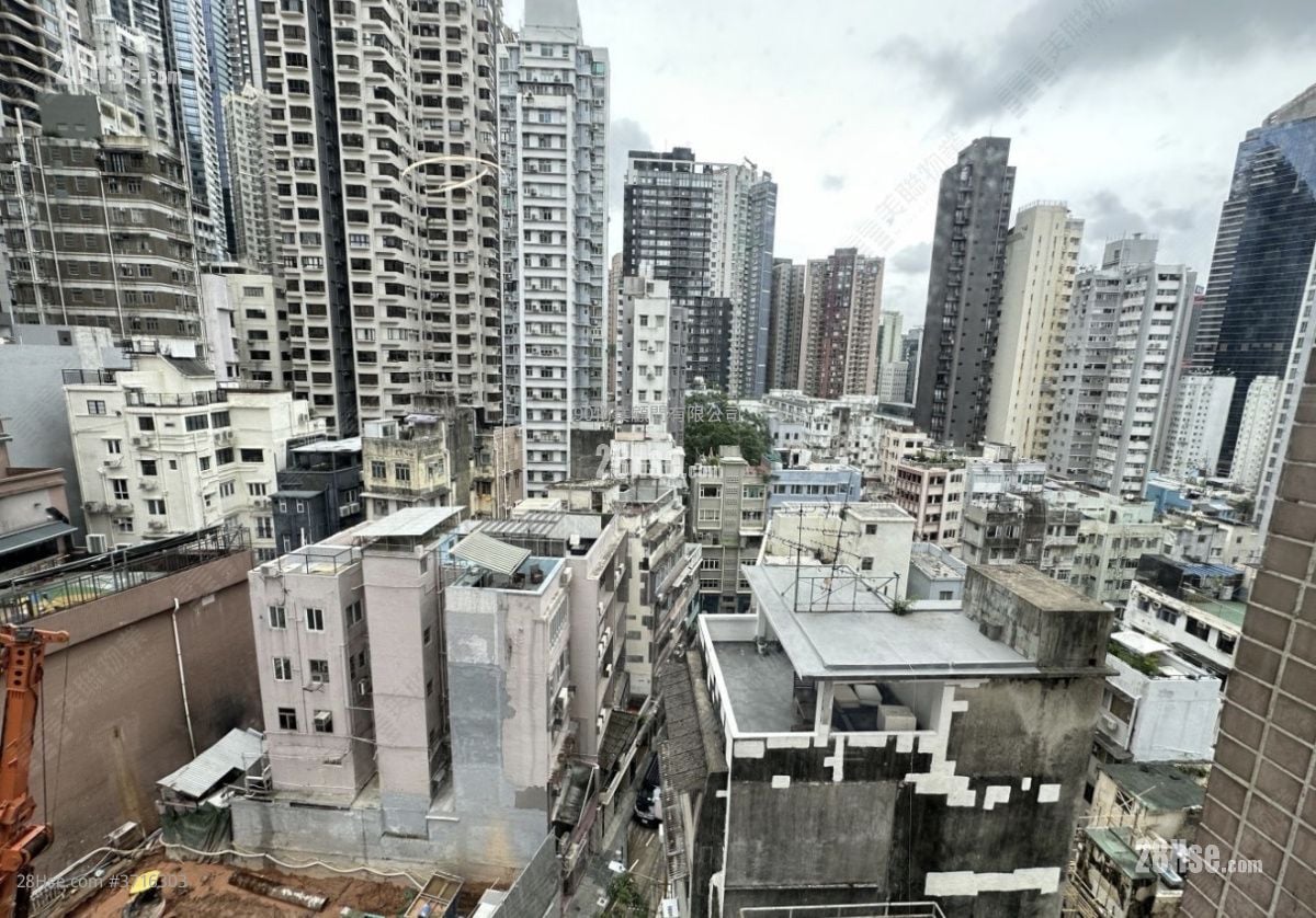 万城阁 售盘 374 平方尺