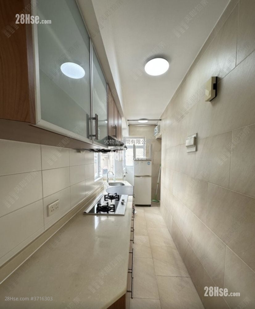 万城阁 售盘 374 平方尺