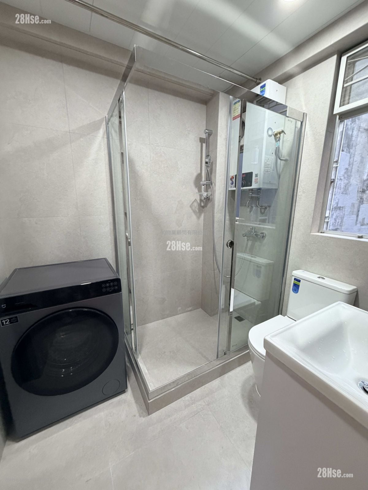 金辉楼 租盘 343 平方尺