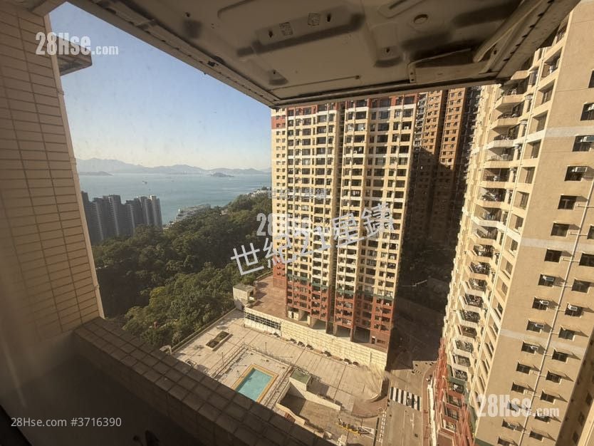 Pokfulam Gardens Sell 2 Bedrooms , 1 Bathroom 466 ft²