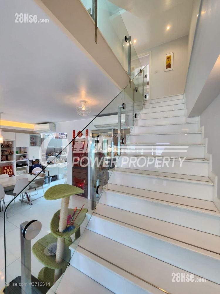 华富花园 售盘 2 房 1,449 平方尺