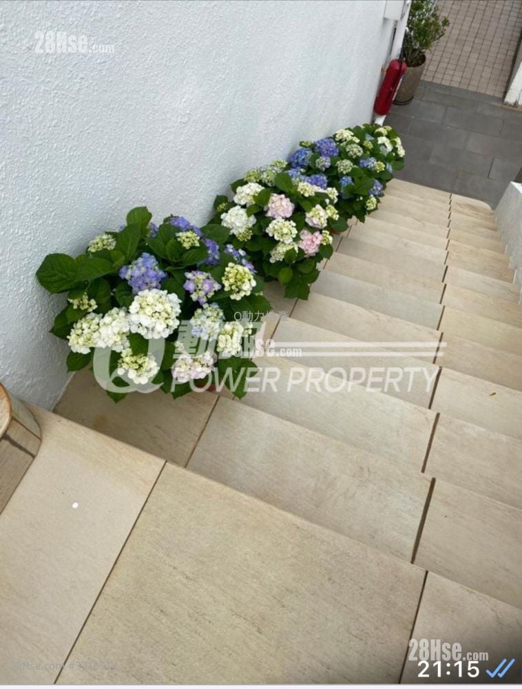 华富花园 售盘 2 房 1,449 平方尺