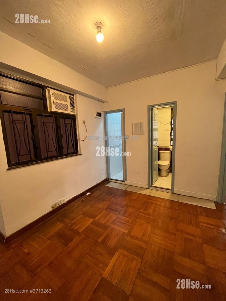 靄華大廈 售盤 2 房 , 1 浴室 321 平方呎