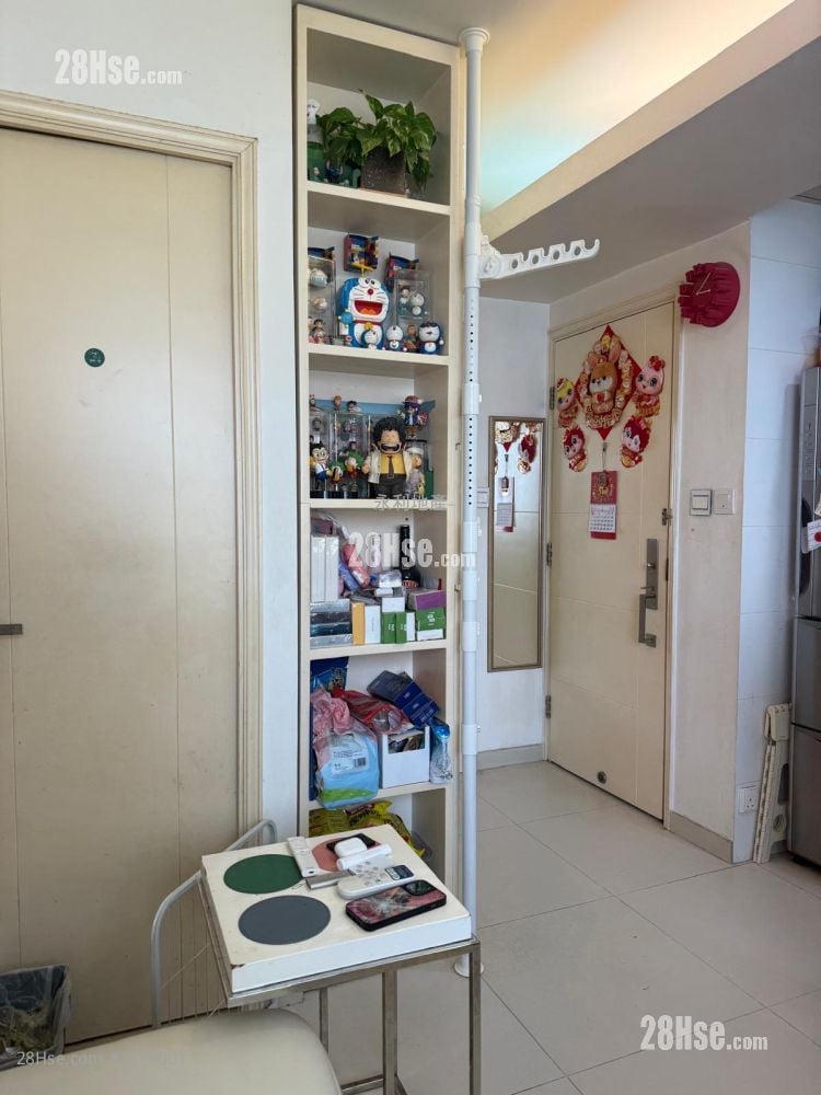 Wai Ching Court Sell 2 Bedrooms , 1 Bathroom 306 ft²