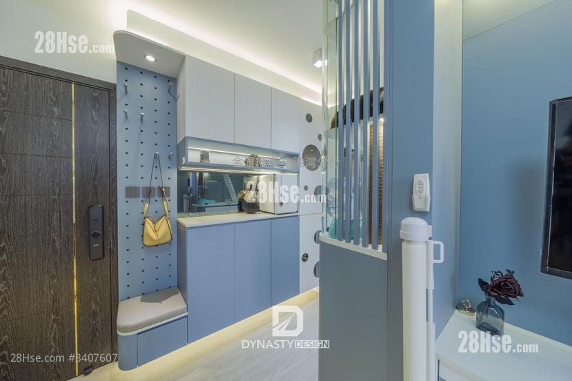 Choi Hing Court Sell 2 Bedrooms , 1 Bathroom 452 ft²