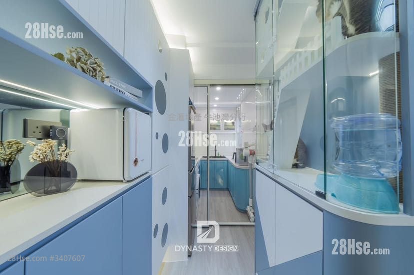 Choi Hing Court Sell 2 Bedrooms , 1 Bathroom 452 ft²