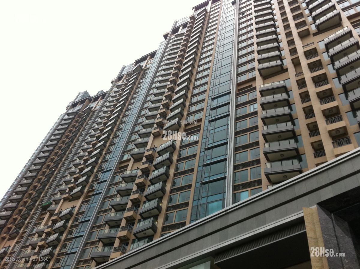 Aria Sell 3 Bedrooms , 2 Bathrooms 722 ft²