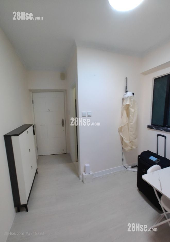 富丽花园 租盘 4 房 , 2 浴室 527 平方尺