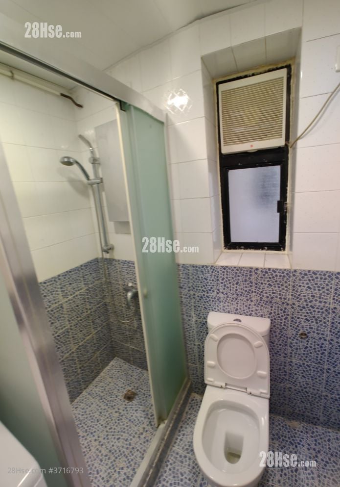 富丽花园 租盘 4 房 , 2 浴室 527 平方尺