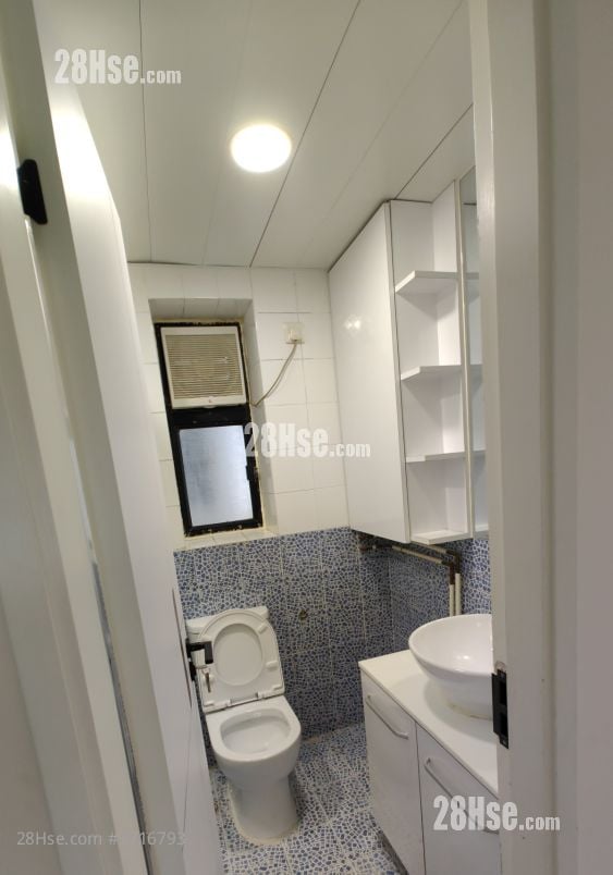 富丽花园 租盘 4 房 , 2 浴室 527 平方尺