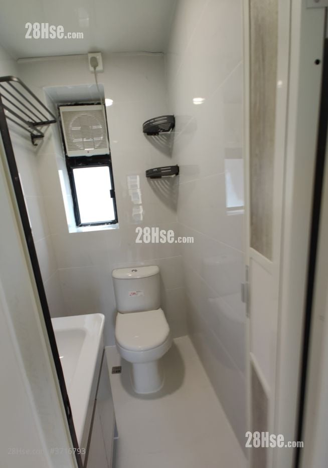 富丽花园 租盘 4 房 , 2 浴室 527 平方尺