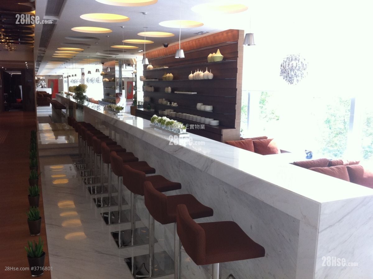 Aria Sell 3 Bedrooms , 2 Bathrooms 722 ft²