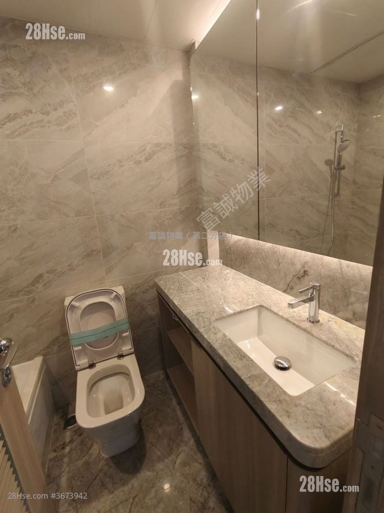 The Coast Line Rental 1 Bedroom 263 ft²