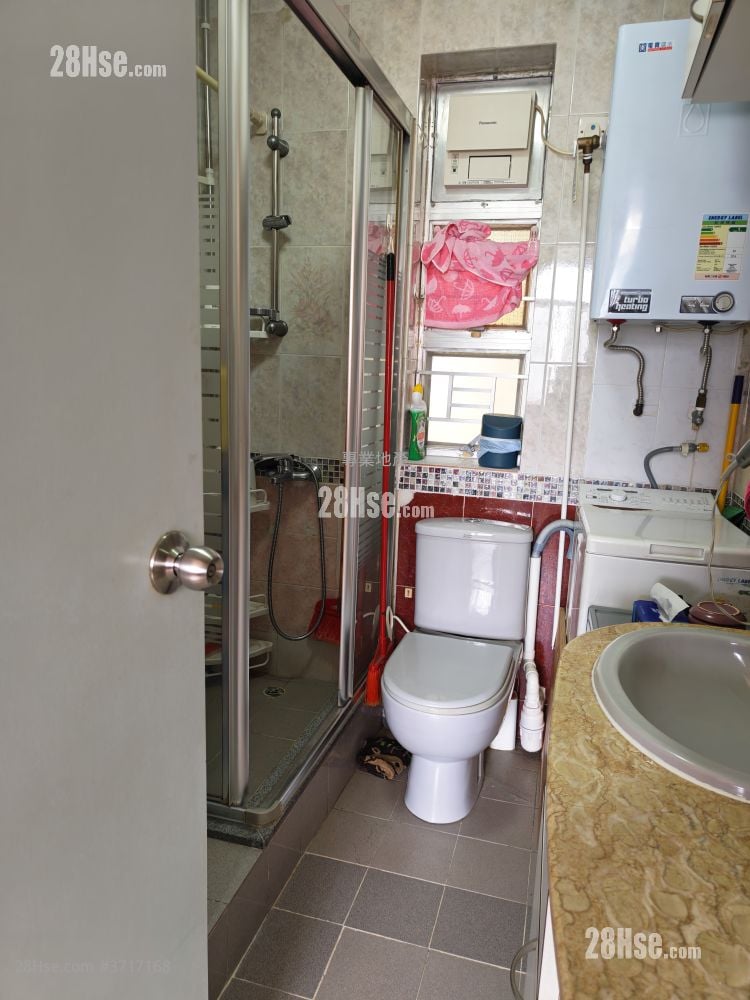 德福花园 售盘 2 房 , 1 浴室 588 平方尺