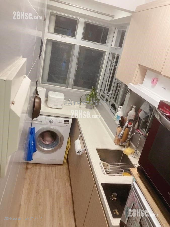 時盛大廈 售盤 2 房 , 1 浴室 274 平方呎