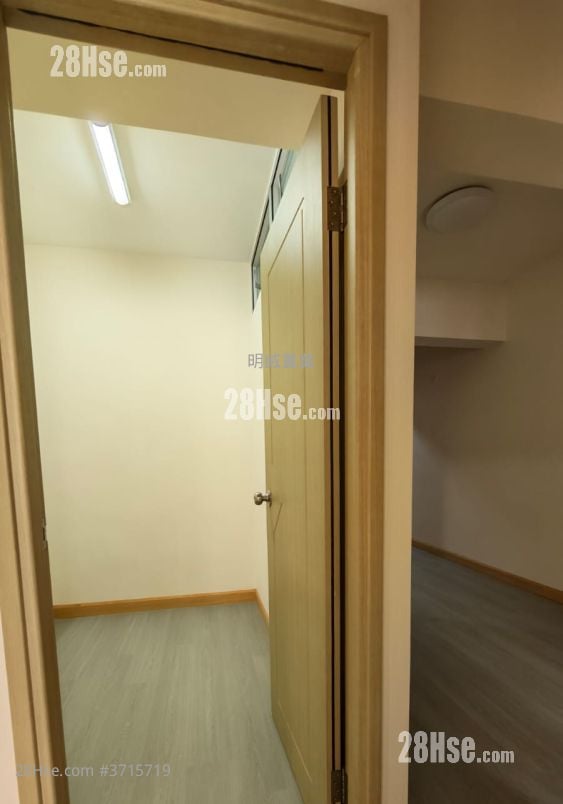 翠园大楼 售盘 589 平方尺