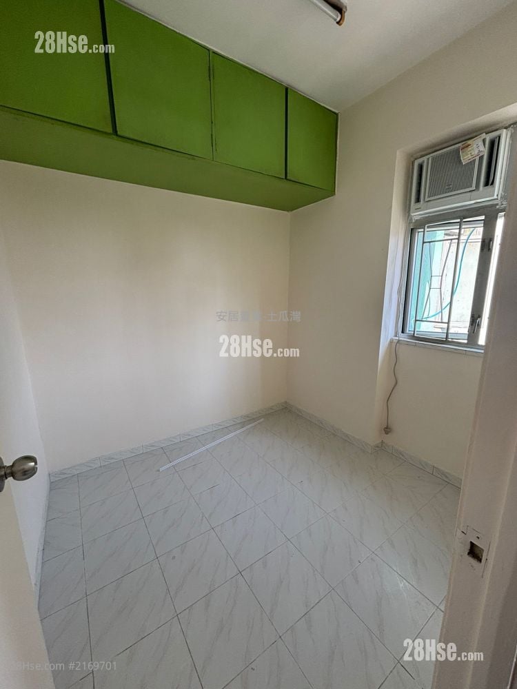 定安大廈 租盤 2 房 , 1 浴室 287 平方呎