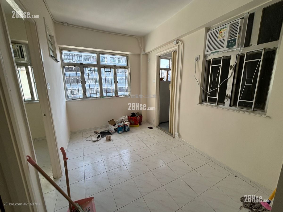 定安大廈 租盤 2 房 , 1 浴室 287 平方呎