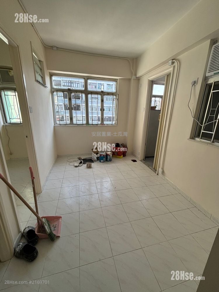 定安大廈 租盤 2 房 , 1 浴室 287 平方呎