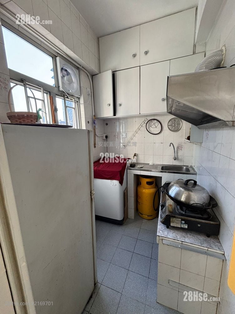 定安大廈 租盤 2 房 , 1 浴室 287 平方呎