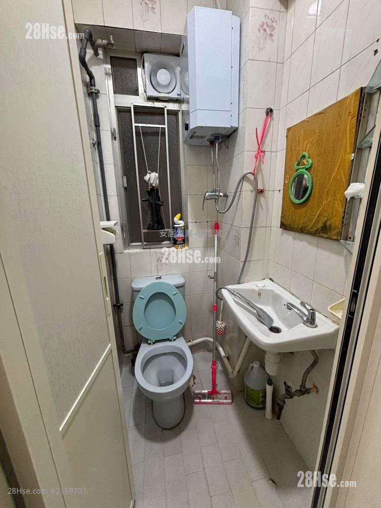 定安大廈 租盤 2 房 , 1 浴室 287 平方呎