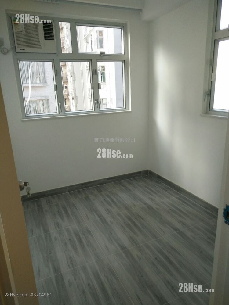 Luen Wai Apartment Sell 2 Bedrooms , 1 Bathroom 328 ft²
