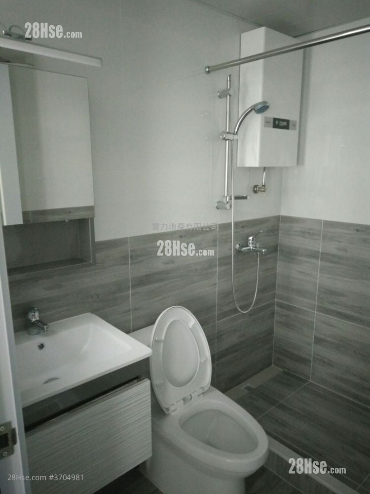 Luen Wai Apartment Sell 2 Bedrooms , 1 Bathroom 328 ft²