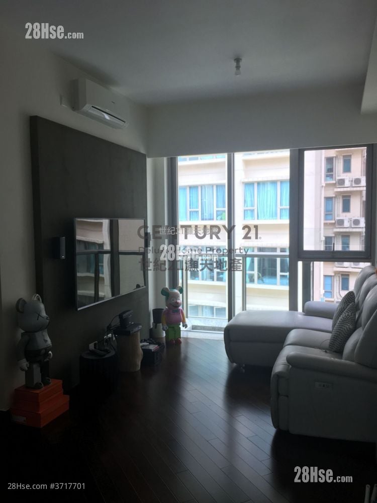 Mayfair By The Sea Rental 2 Bedrooms , 2 Bathrooms 736 ft²