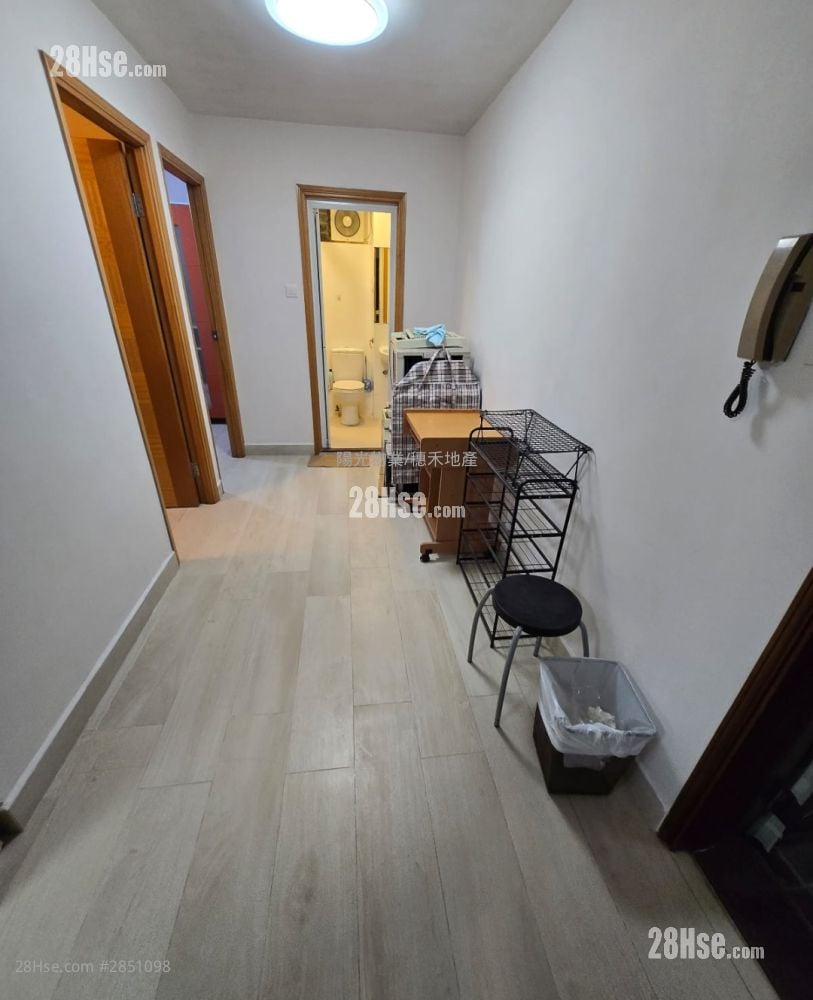 Sui Wo Court Rental 2 Bedrooms , 1 Bathroom 471 ft²