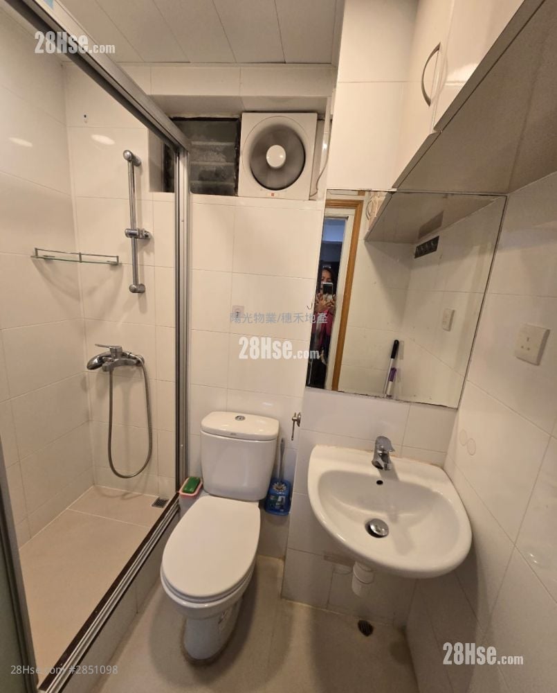 Sui Wo Court Rental 2 Bedrooms , 1 Bathroom 471 ft²