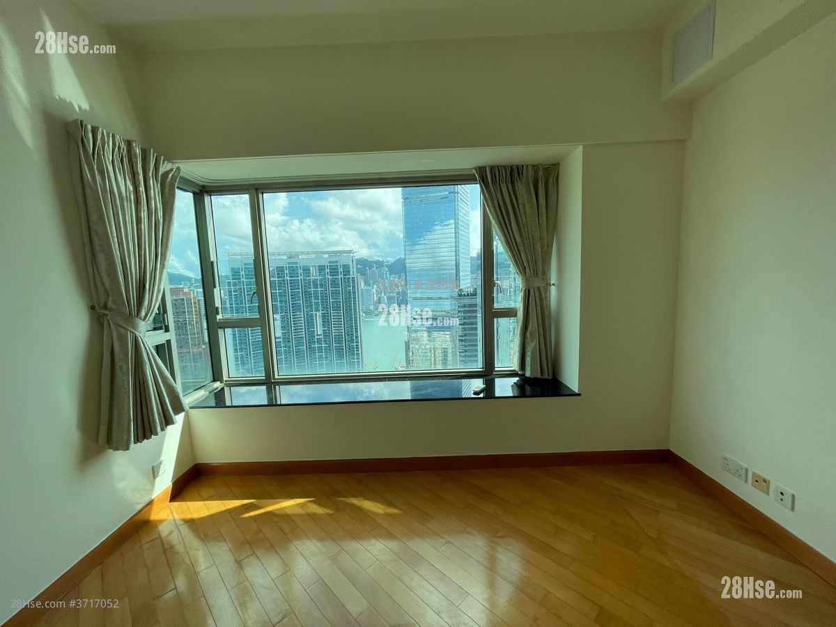 擎天半島 售盤 3 房 , 2 浴室 1,140 平方呎