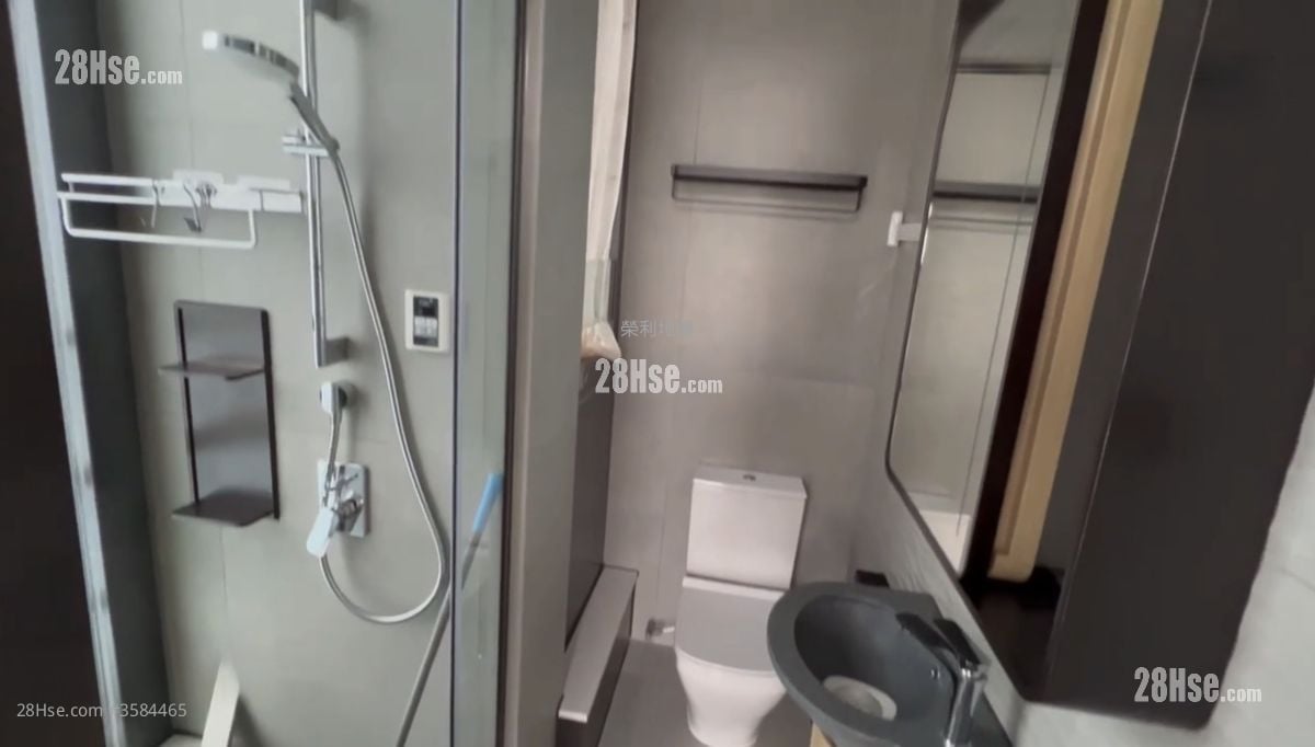 Two Artlane Sell 1 Bedroom , 1 Bathroom 282 ft²