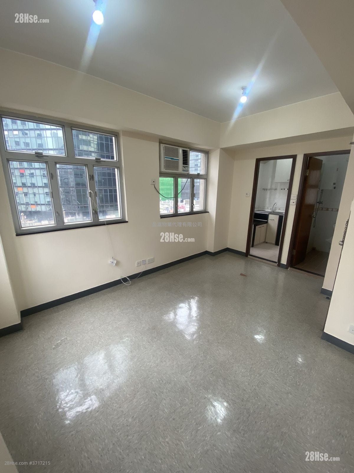 八珍楼 租盘 开放式间隔 , 1 浴室 273 平方尺