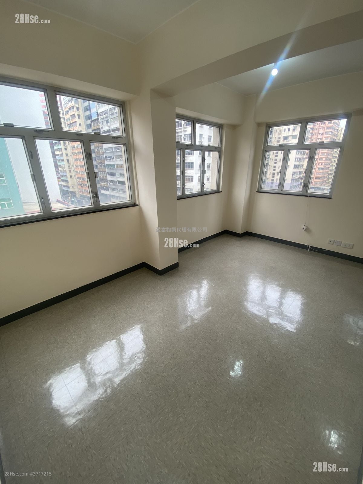 八珍楼 租盘 开放式间隔 , 1 浴室 273 平方尺