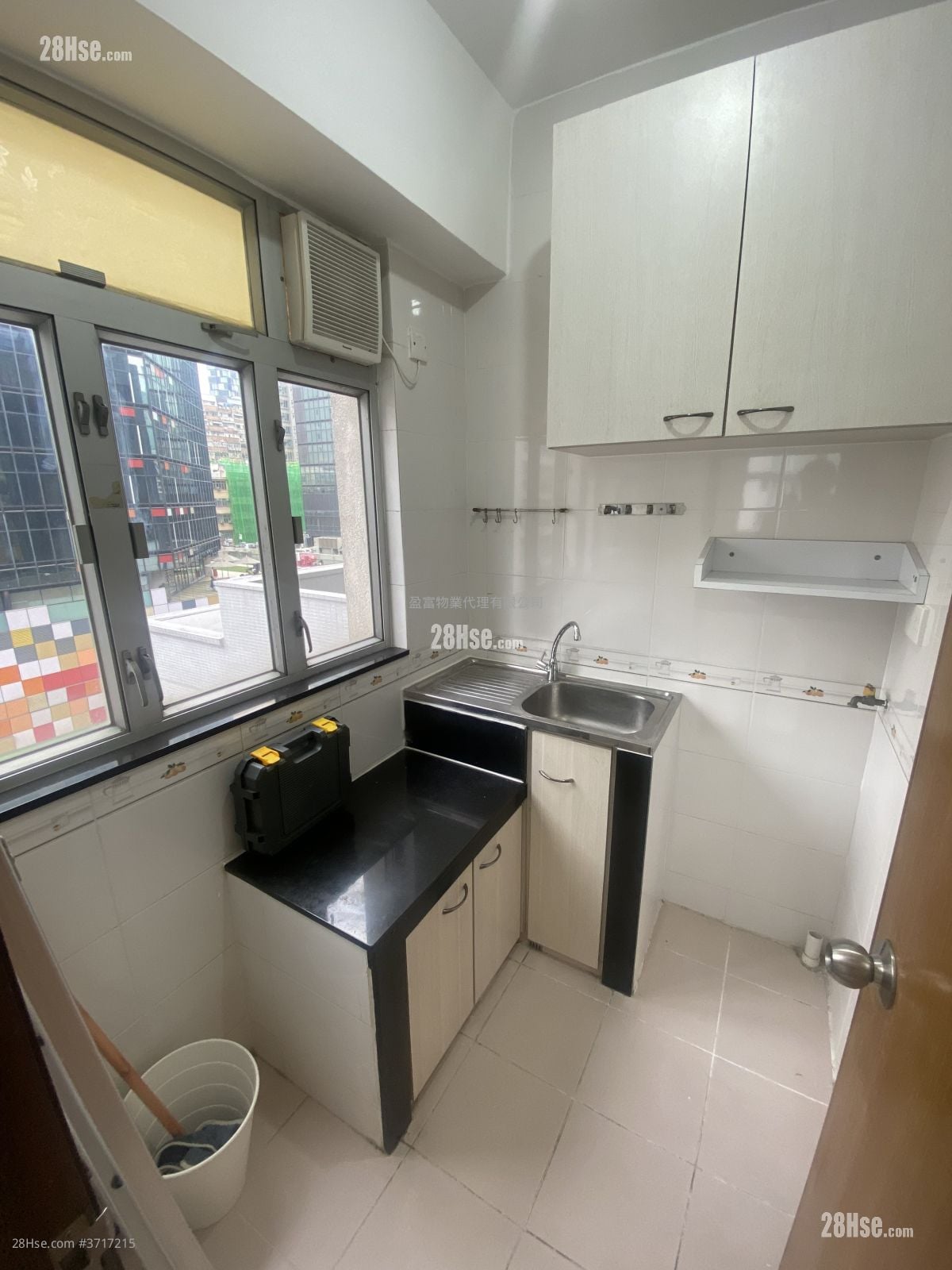 八珍楼 租盘 开放式间隔 , 1 浴室 273 平方尺