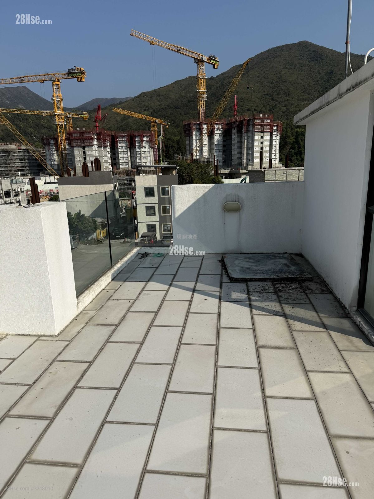 村屋 租盘 5+ 房 , 3 浴室 1,650 平方尺