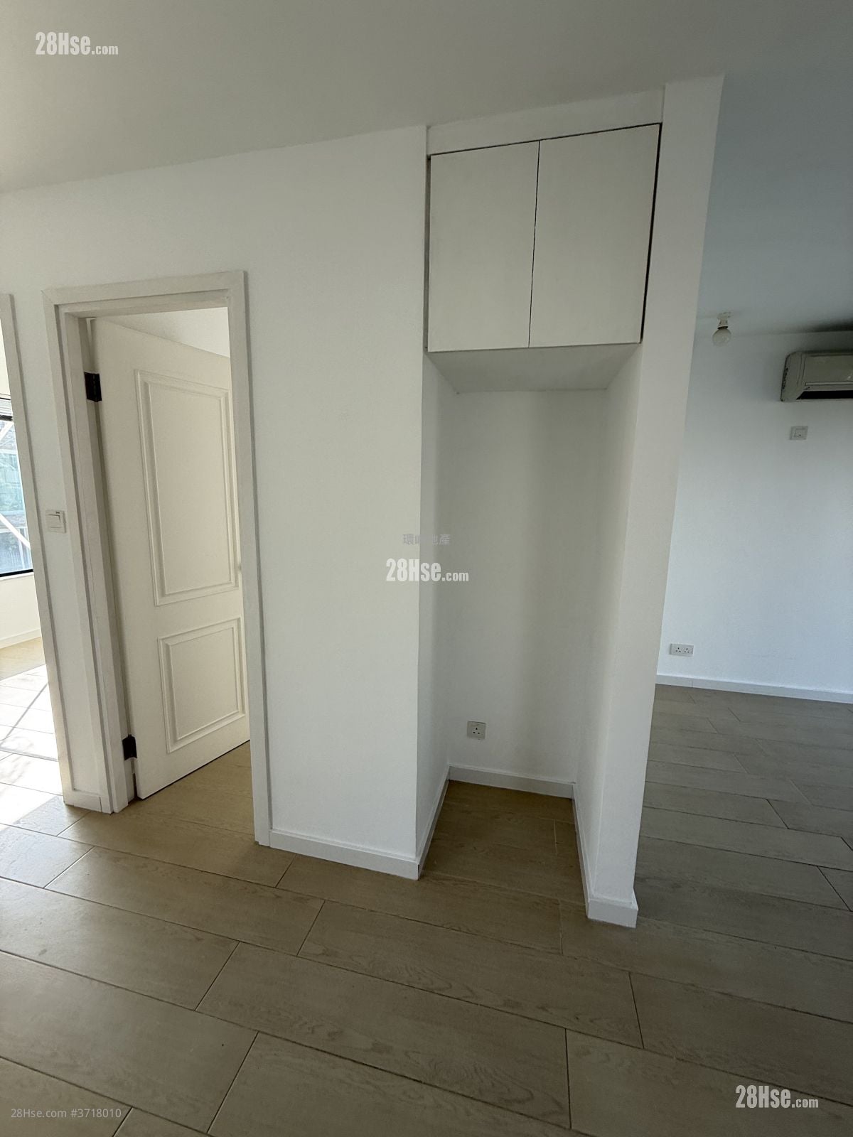 村屋 租盘 5+ 房 , 3 浴室 1,650 平方尺