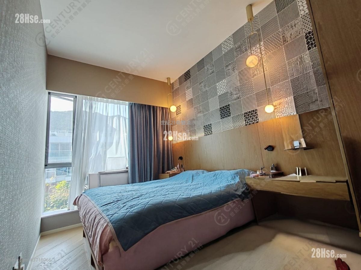 Mount Pavilia Sell 1,184 ft²